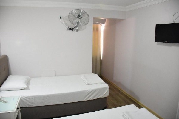 Hotel Burhaniye Merkez Otel